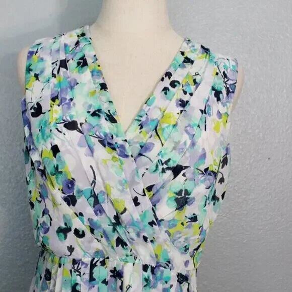 LIZ CLAIBORNE Spring Floral V Neck Pleated Skirt Dress Size 4 - Picture 4 of 12